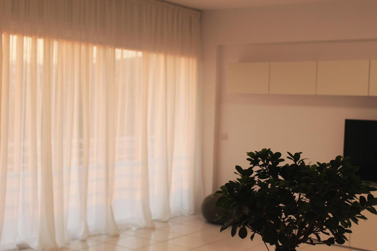 Olosuites Limasol Dış mekan fotoğraf